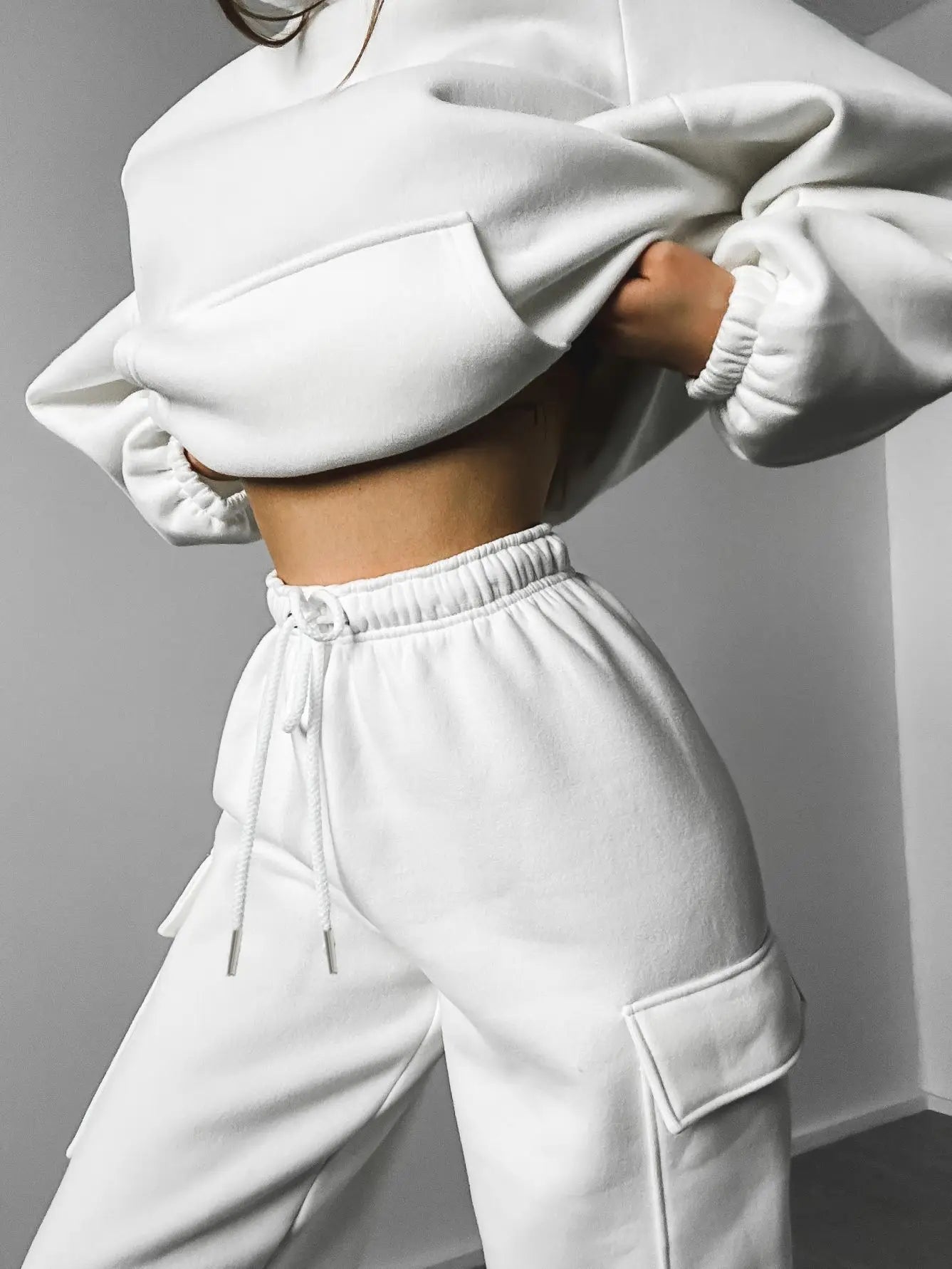 2025 Women's Sportswear Set Autumn Trendy Athleisure Tracksuit with Comfort Fit Breathable Versatile for Gym Outing Travel