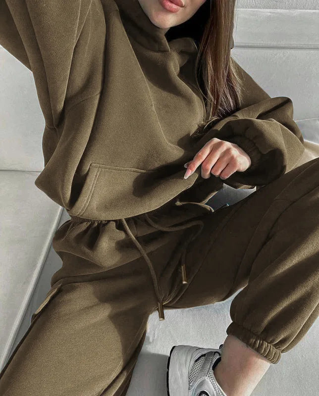 2025 Women's Sportswear Set Autumn Trendy Athleisure Tracksuit with Comfort Fit Breathable Versatile for Gym Outing Travel