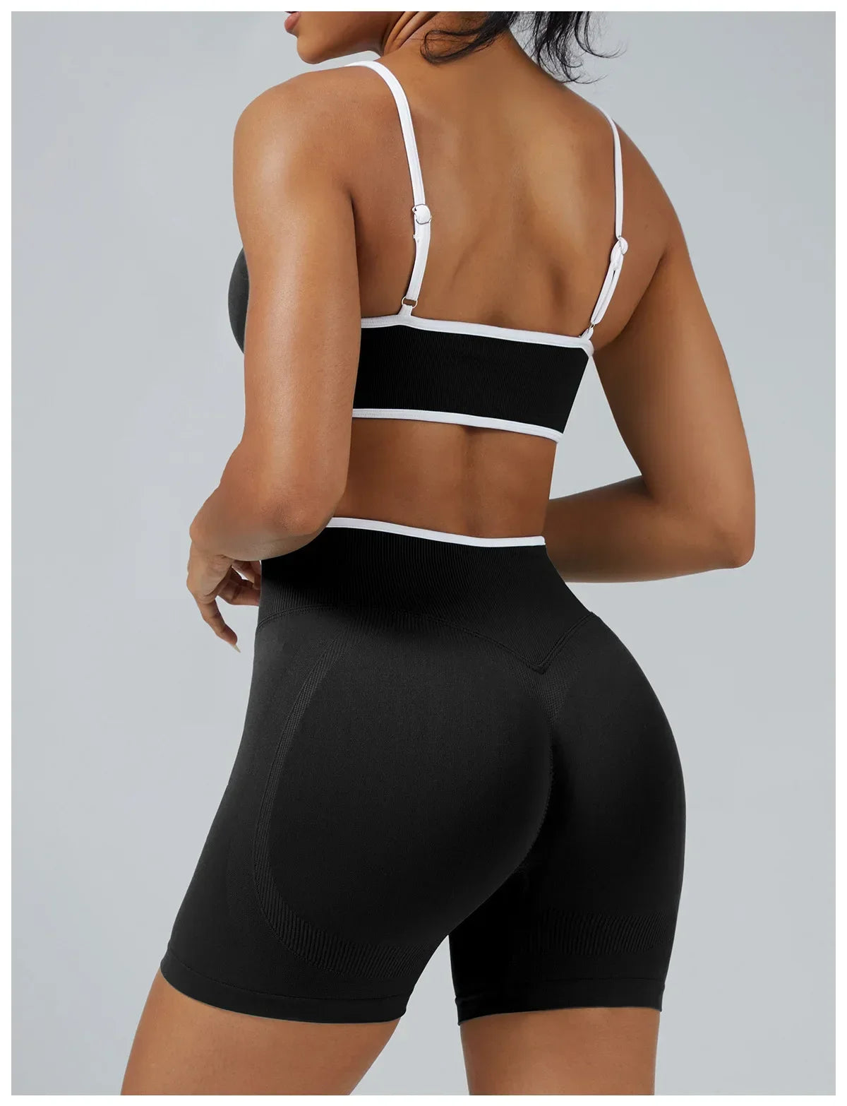 Women's High-quality 2-piece Sports Suit  Halter Top Yoga Top  High Waist Scratches  Seamless Shorts  Sports Fitness Suit.